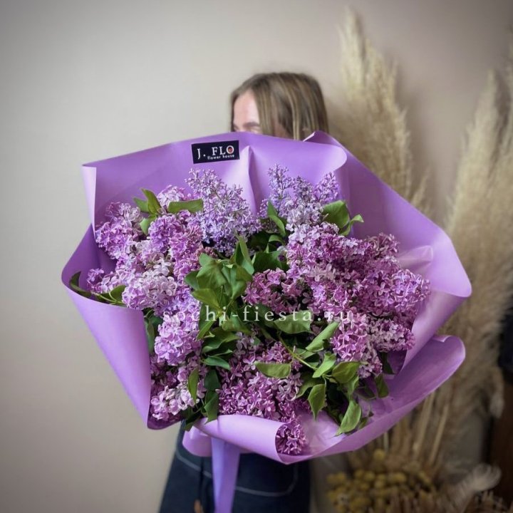 Букет сирени №5 в Сириусе