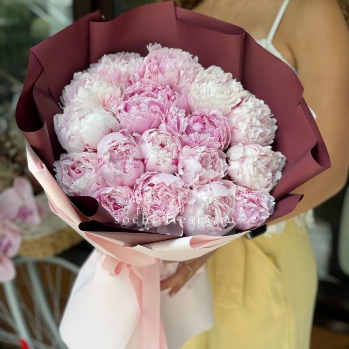 Букет 17 зефирных пионов в Нижнем Новгороде
