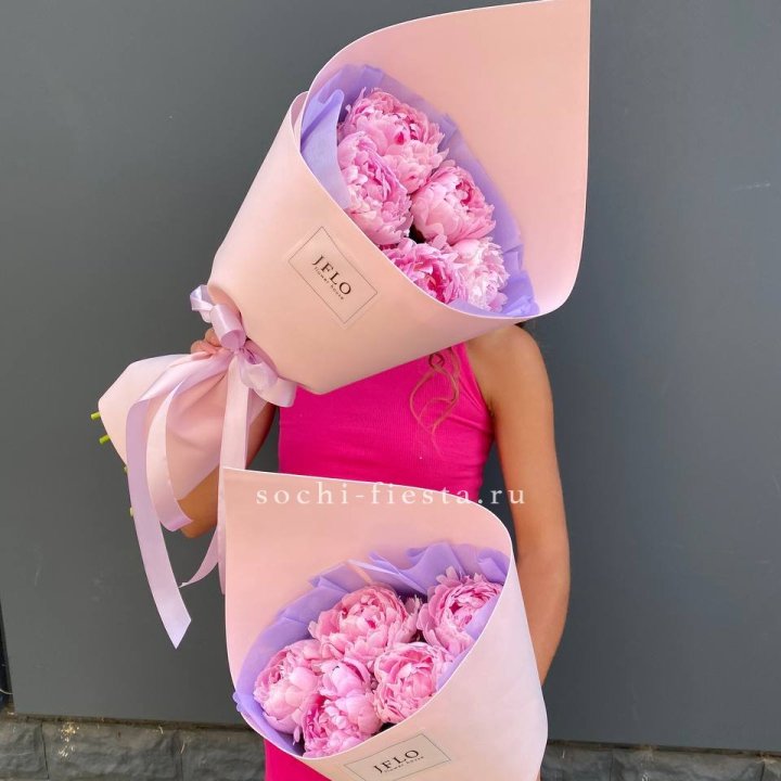 Букет из 5 пионов в Нижнем Новгороде