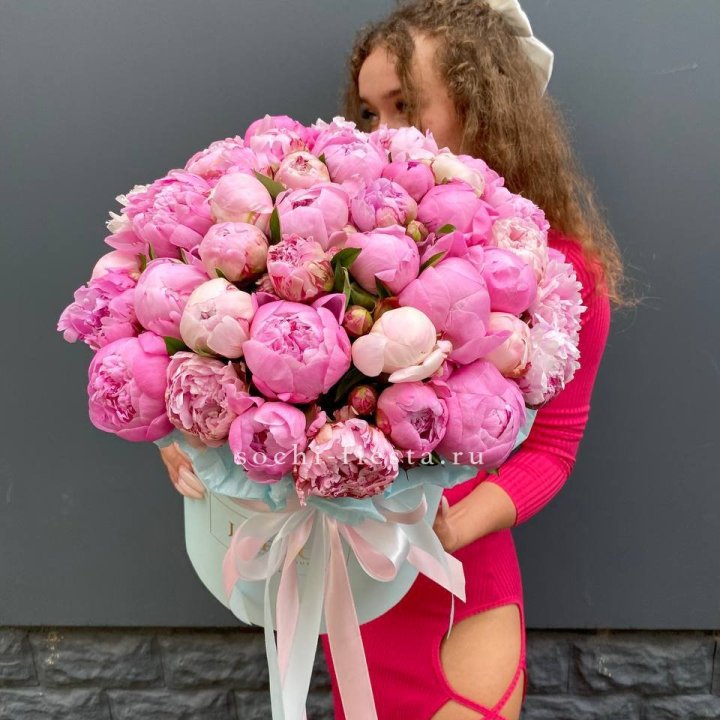 51 пион в цилиндре в Нижнем Новгороде