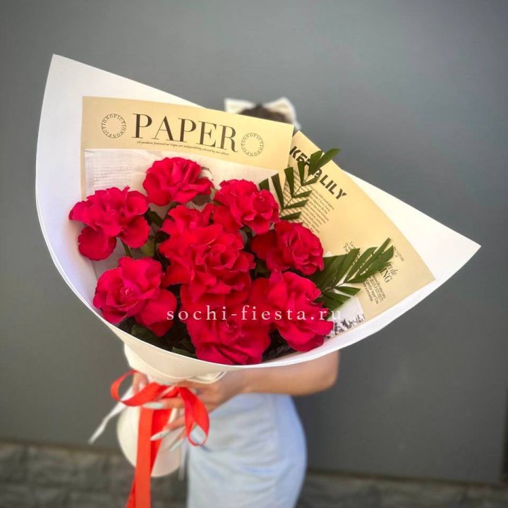 9 Красных французских роз Чико в Сириусе