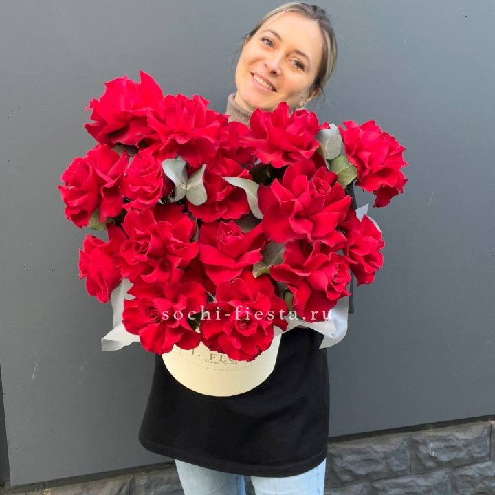 17 Французских роз в боксе в Нижнем Новгороде