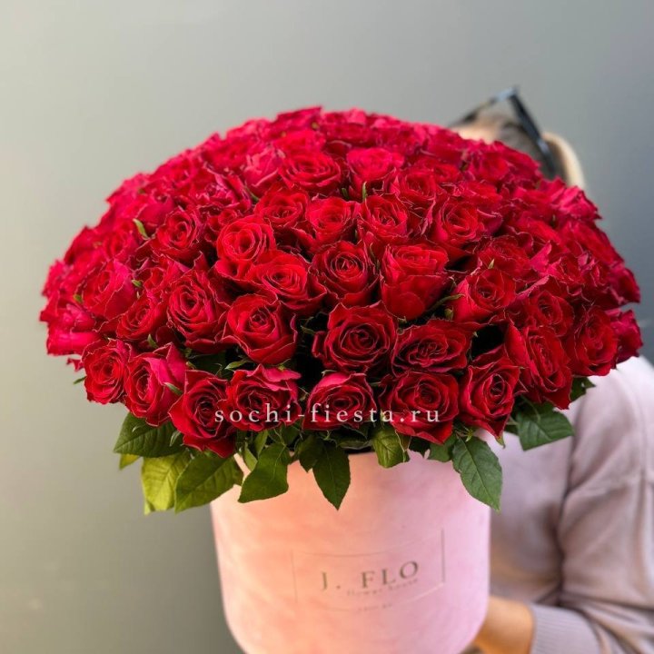 101 кенийская роза в цилиндре в Нижнем Новгороде