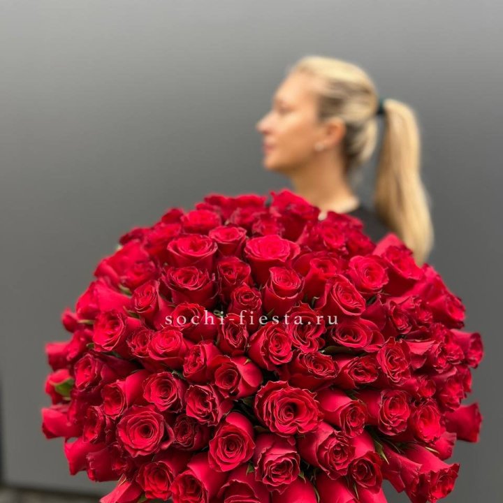Охапка из 101 красной розы в Нижнем Новгороде