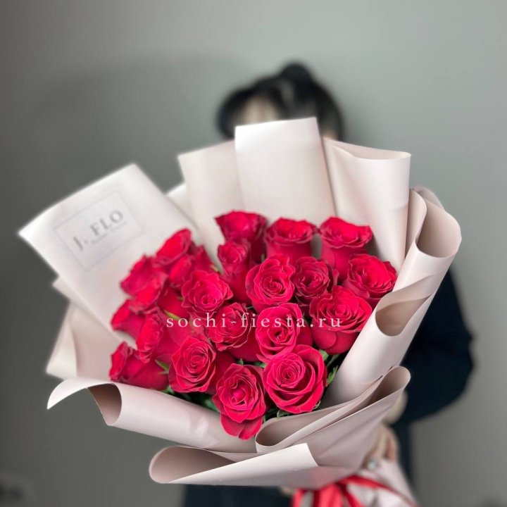 21 красная роза  в Нижнем Новгороде