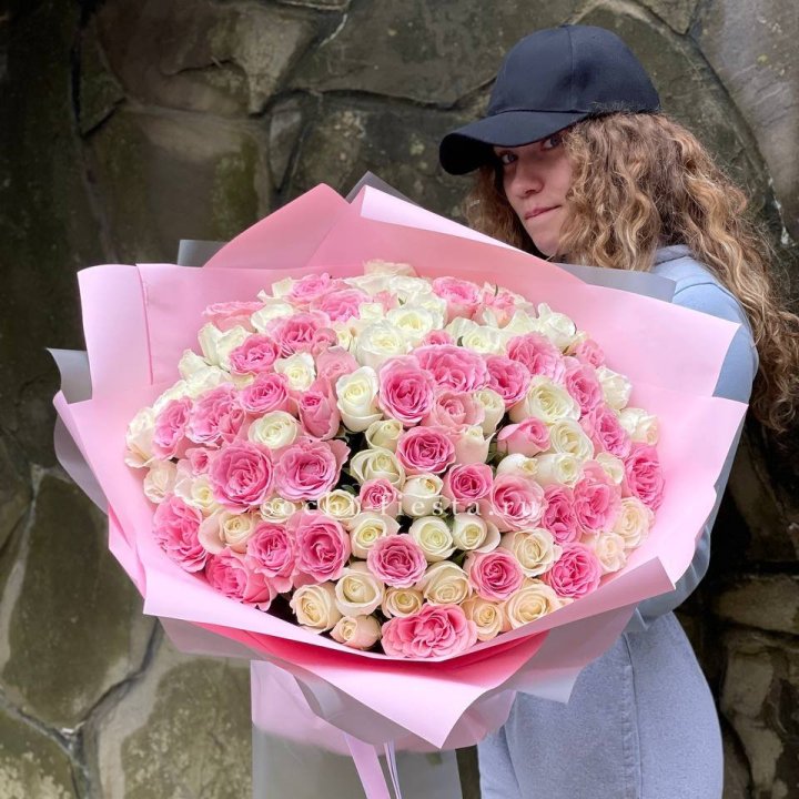 101 роза Миксбери в Нижнем Новгороде