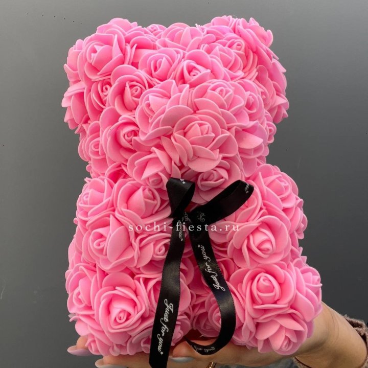 Игрушка медведь из розовых роз в Сириусе