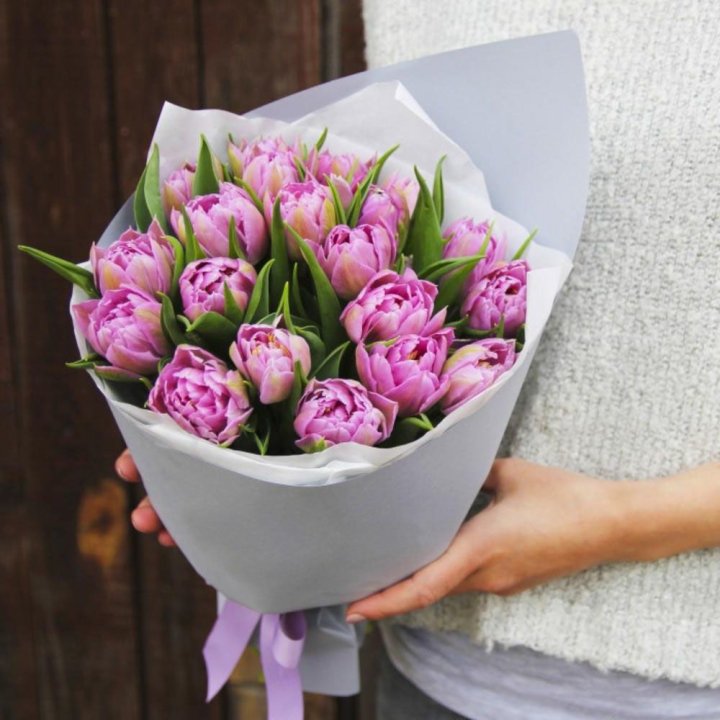Букет пионовидных тюльпанов в Нижнем Новгороде