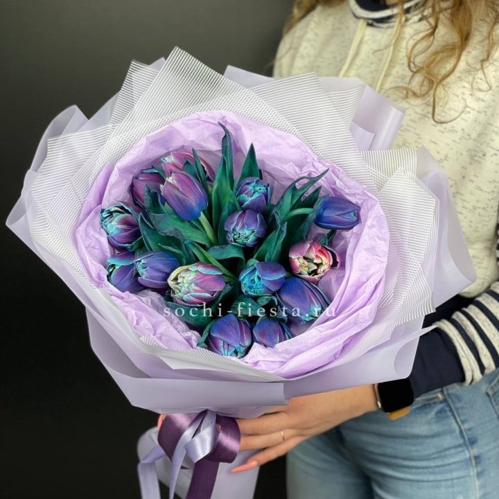 Букет тюльпанов "Пандора" в Сириусе